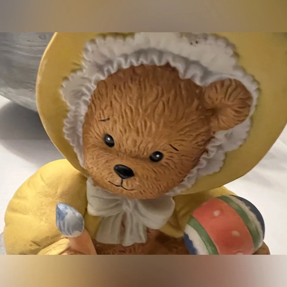 VTG Chapeau Noelle By Lucy Rigg “Alison” Bear Easter Egg Porcelain Figurine #755